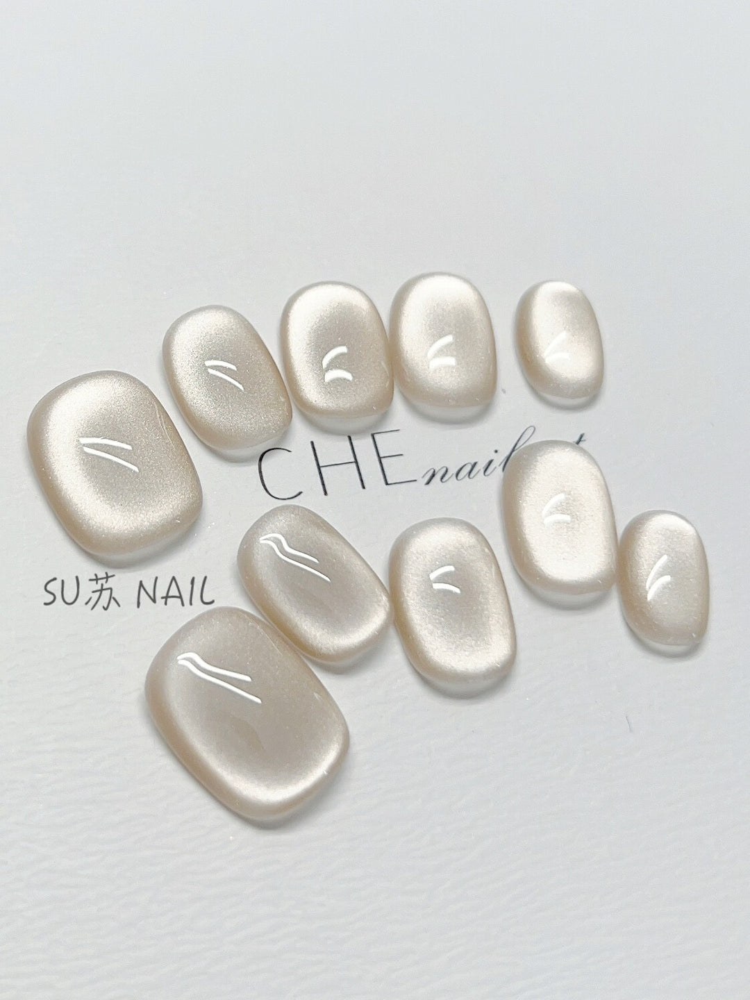 Solid Color Handmade Cat's Eye Wear Armor