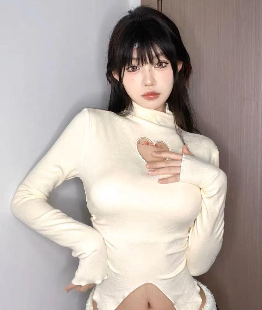 Hollow Heart High Neck Long Sleeve T-shirt - Trendha