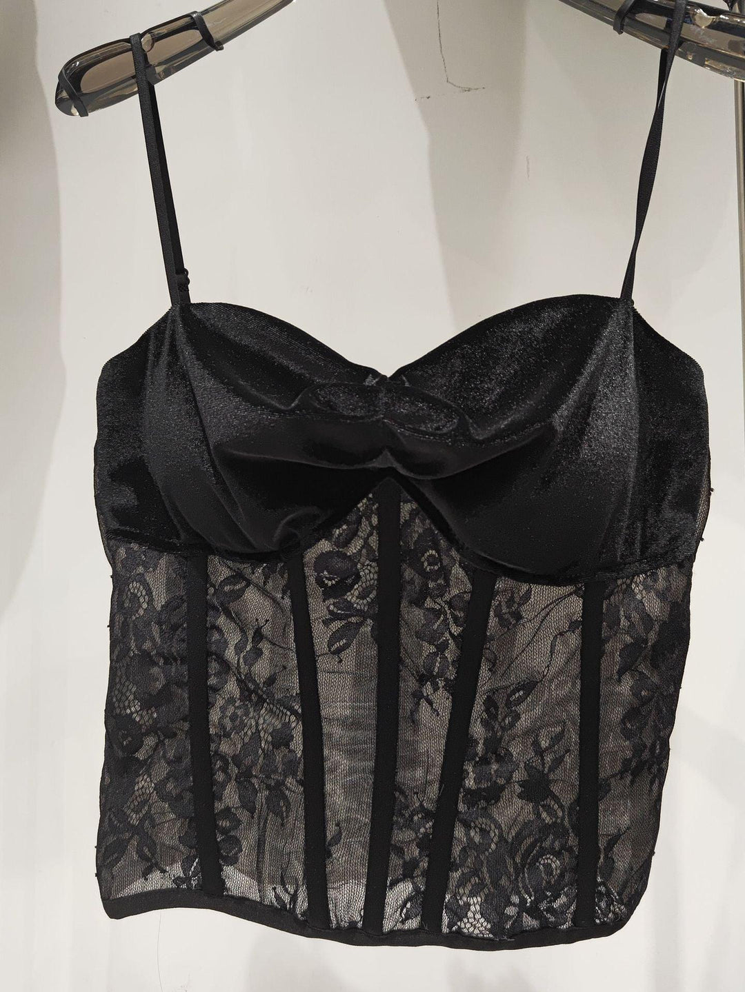 Summer New Socialite Style Lace Embroidery Pattern Fishbone Metal Sexy Sling Vest - Trendha