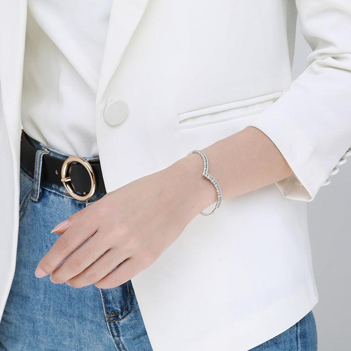 Women's Fashion Silver V-Shaped Crown Bracelet - Trendha