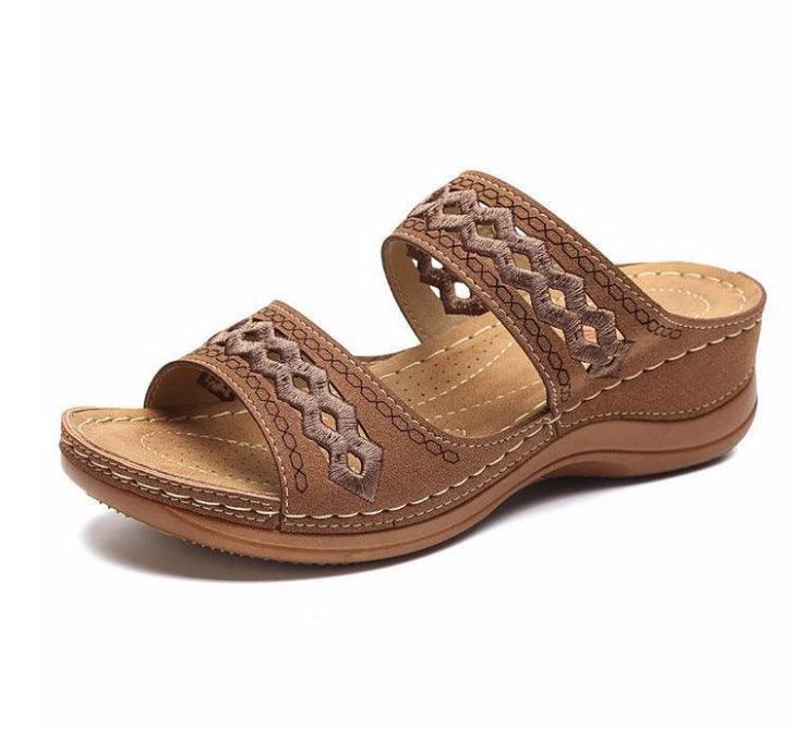 Lightweight Non-Slip Slippers with Car Line Design for Women - Trendha