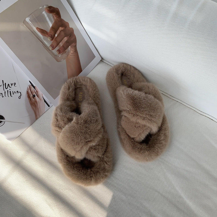 Hairy slippers for women - Trendha