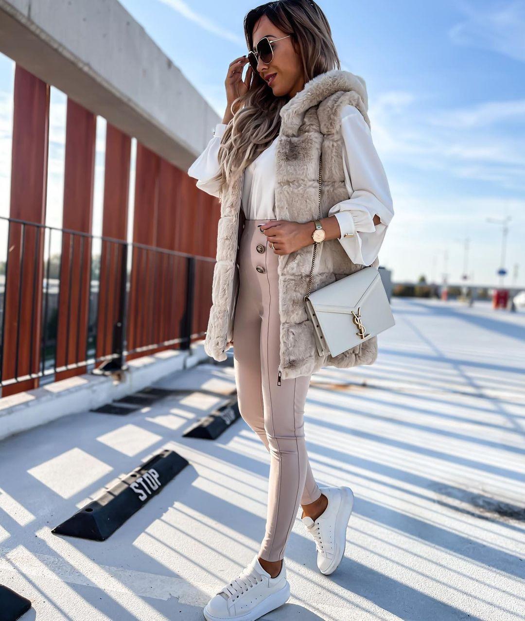 Women's Loose Plush Multicolor Hooded Vest - Trendha