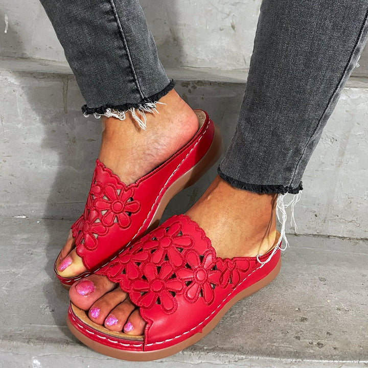 Wide Bottom Breathable Carved Fish Mouth Shoes - Trendha