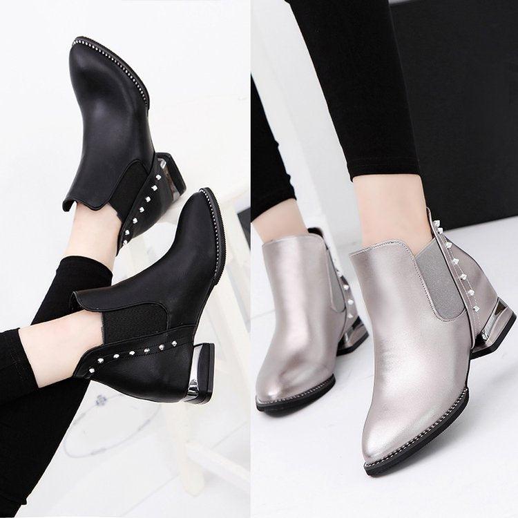 Vintage mid-tube booties - Trendha