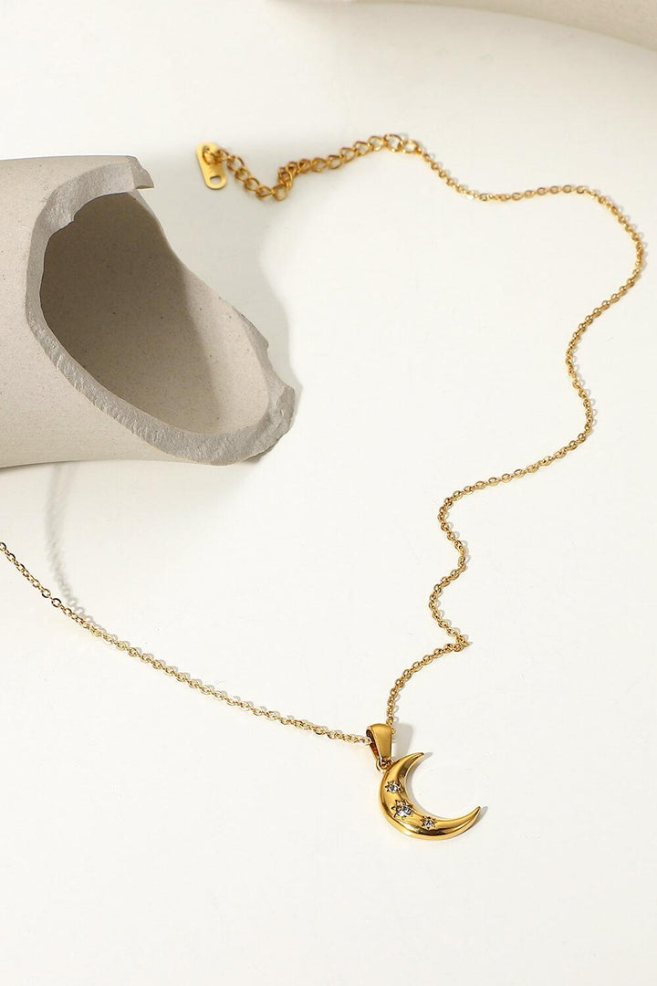18K Gold Plated Inlaid Zircon Moon Pendant Necklace - Trendha