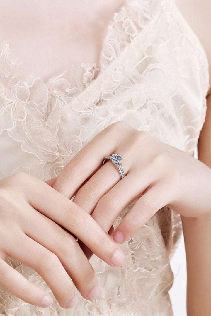 Lucky Charm Moissanite Rhodium-Plated Ring - Trendha