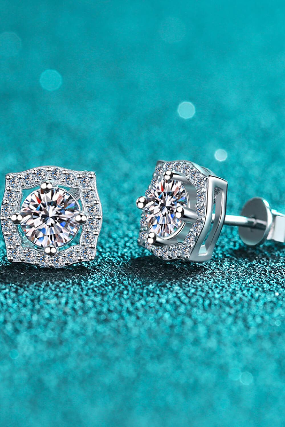 1 Carat Moissanite Geometric Stud Earrings - Trendha