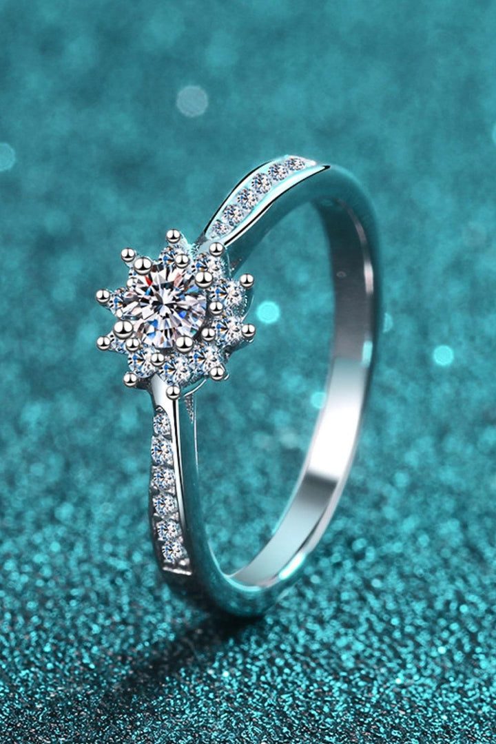 Moissanite Rhodium-Plated Snowflake Ring - Trendha