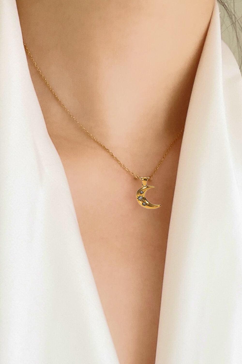 18K Gold Plated Inlaid Zircon Moon Pendant Necklace - Trendha
