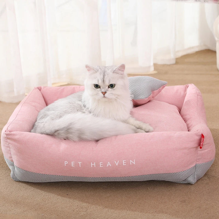 All-Season Cozy Cat and Dog Bed