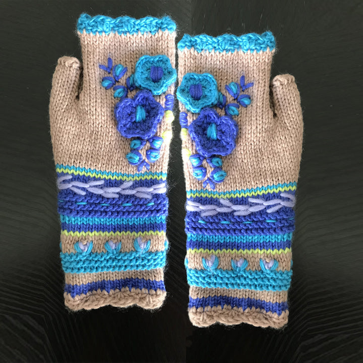 Women's Thick Needle Hand Crocheted Small Flower Adult Warm Knitted Gloves