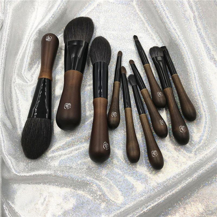 Professional Goat Hair 10-Piece Makeup Brush Set with Wooden Handles and Leather Bag