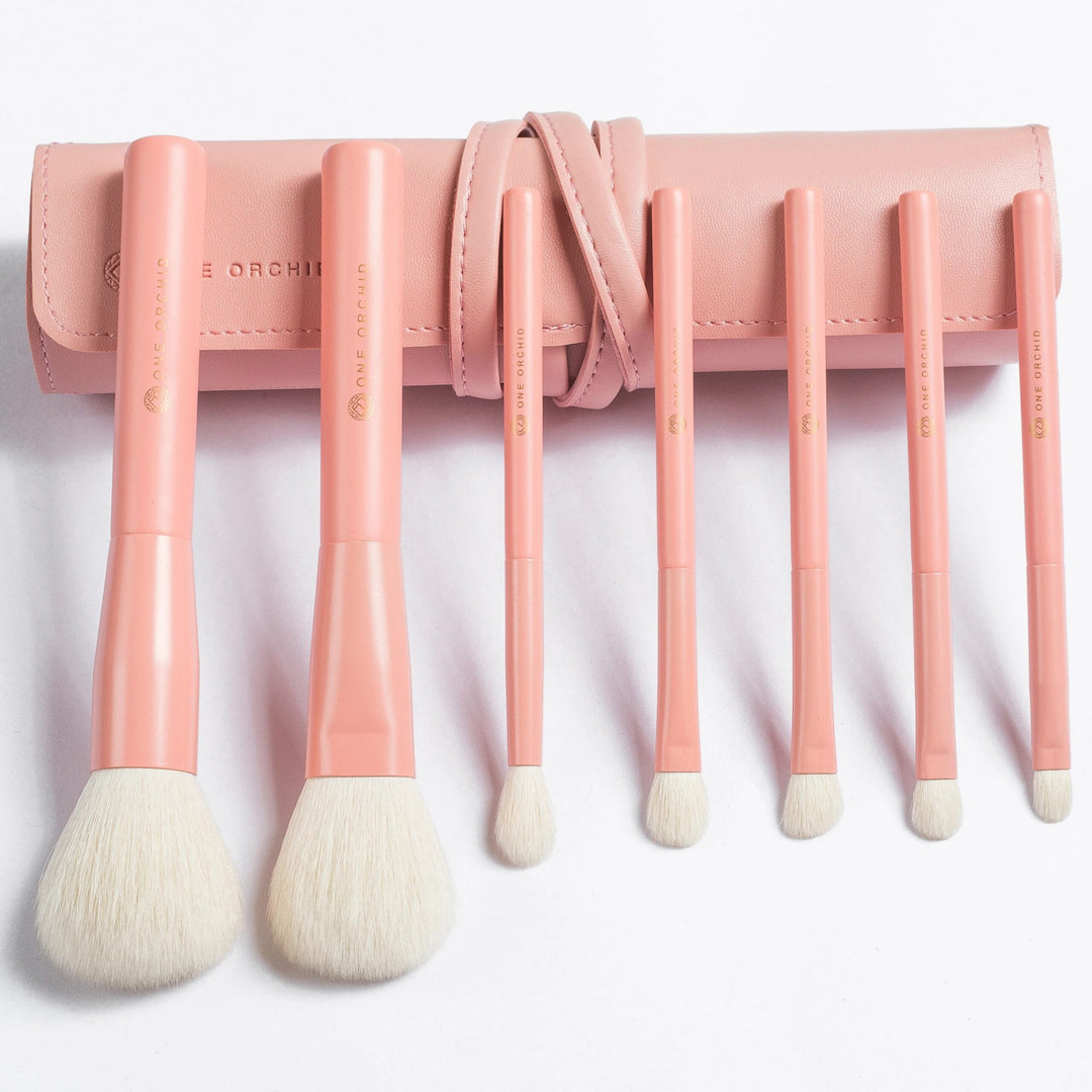 7 Pcs Pink Makeup Brush Set – Natural Goat Hair for Powder, Eyeshadow, Blending & More