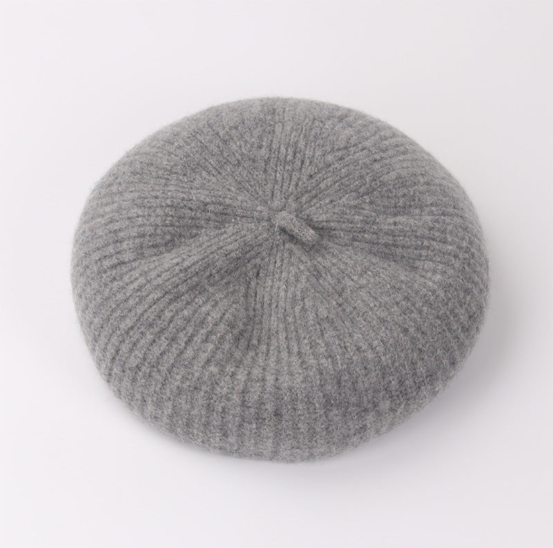 Women's 100% Wool Beret – Classic Warmth for All Seasons