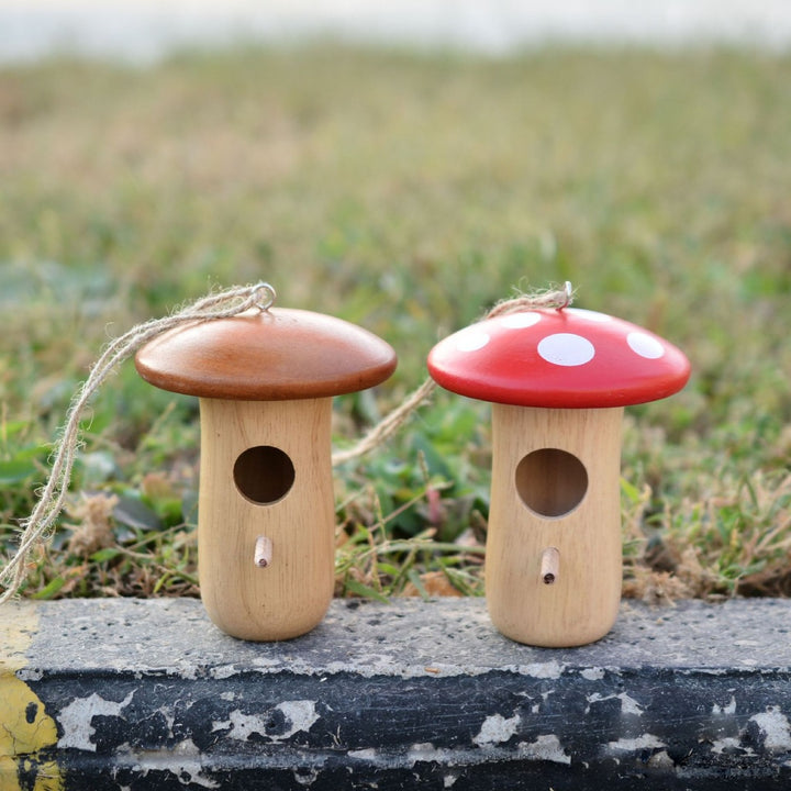 Charming Wooden Hummingbird Nest for Outdoor Garden