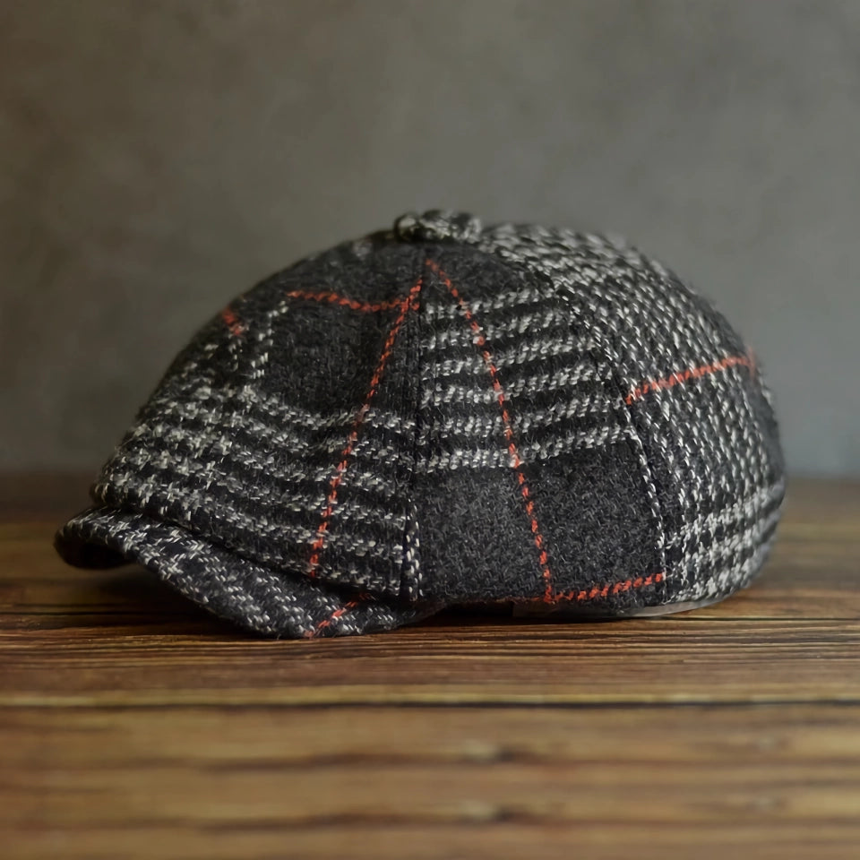 Classic Wool Blend Newsboy Cap for Men and Women - Retro Plaid Flat Cap