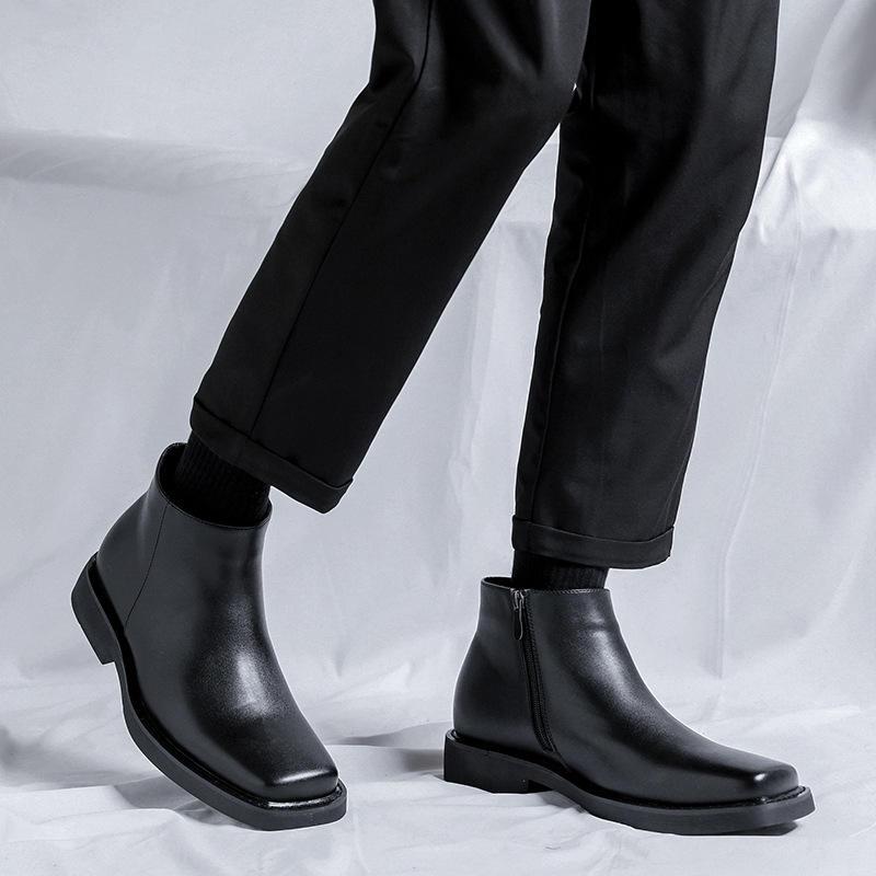 Luxury Vintage Chelsea Boots