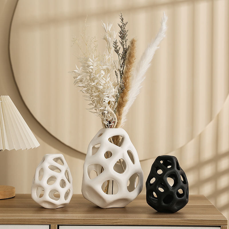 Ceramic Geometric Hollow Ball Body Decoration Fashion Home Model Room Soft Decorative Ornaments