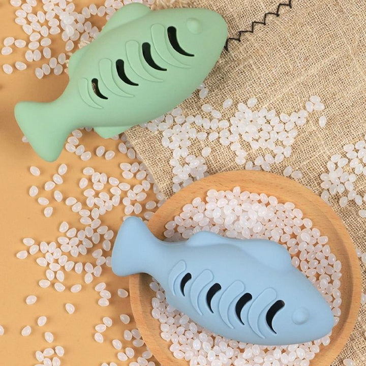 Silicone Fish Catnip Toy with Food Leaker