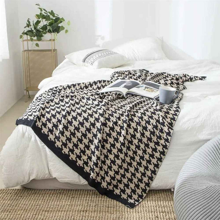 Classic Houndstooth Plaid Cotton Knitted Blanket