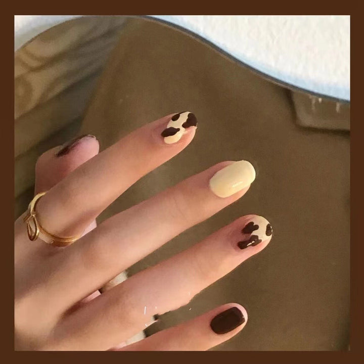 Hand-worn Nail Art Cream And Brown Contrast