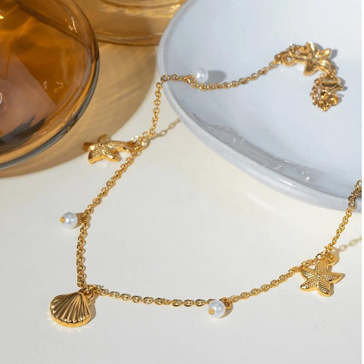 18K Gold Plated Minimalist Starfish Shell Necklace with Imitation Pearls