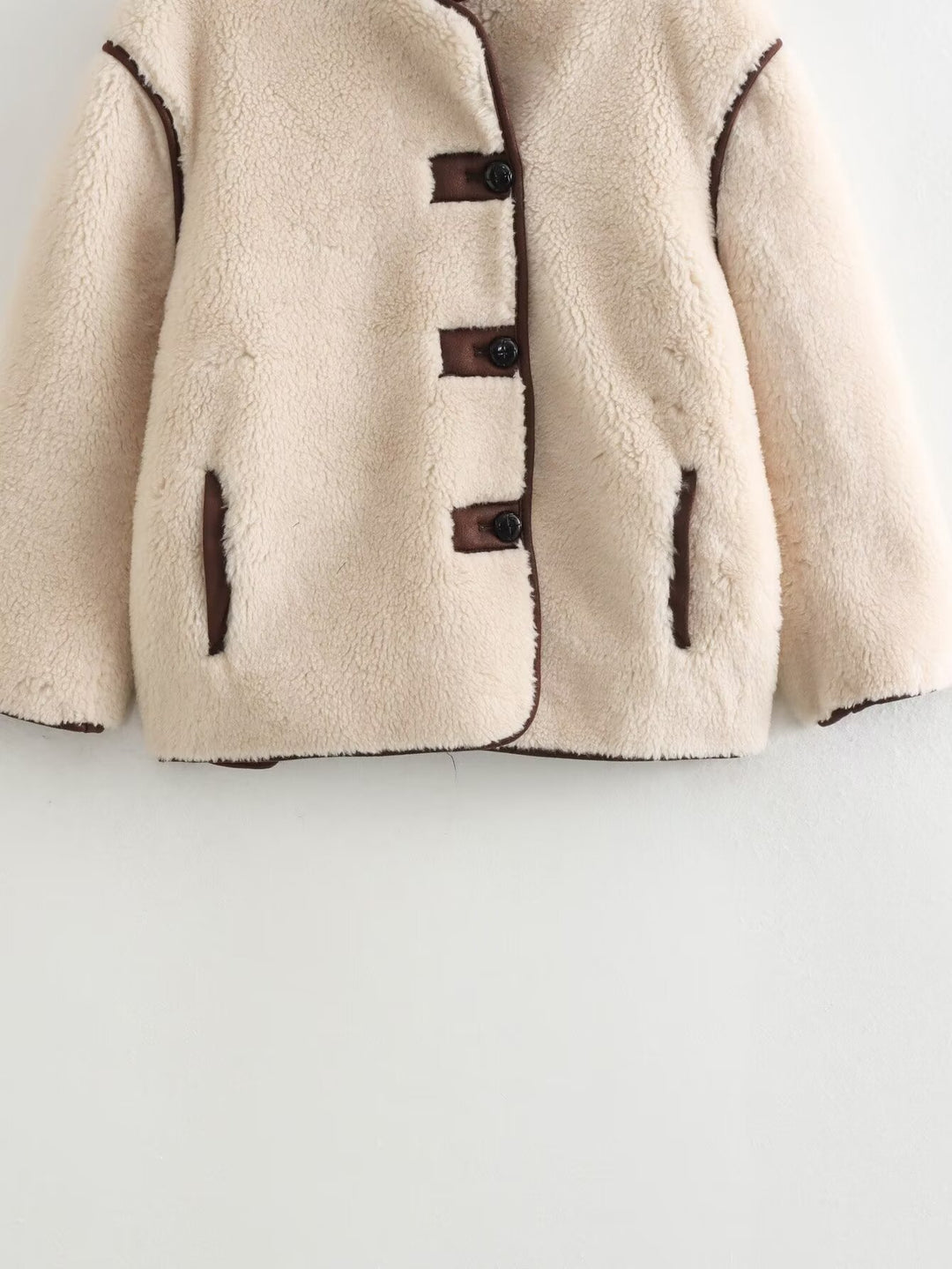 Inlaid Fleece Loose-fitting Short Coat