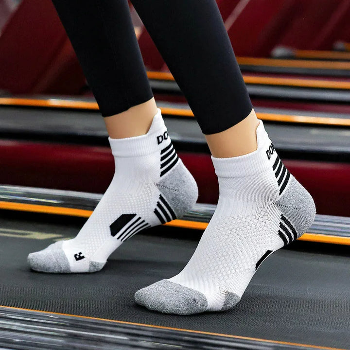 Thick Cushioned Running Socks – Unisex Low Cut Ankle Sports Socks