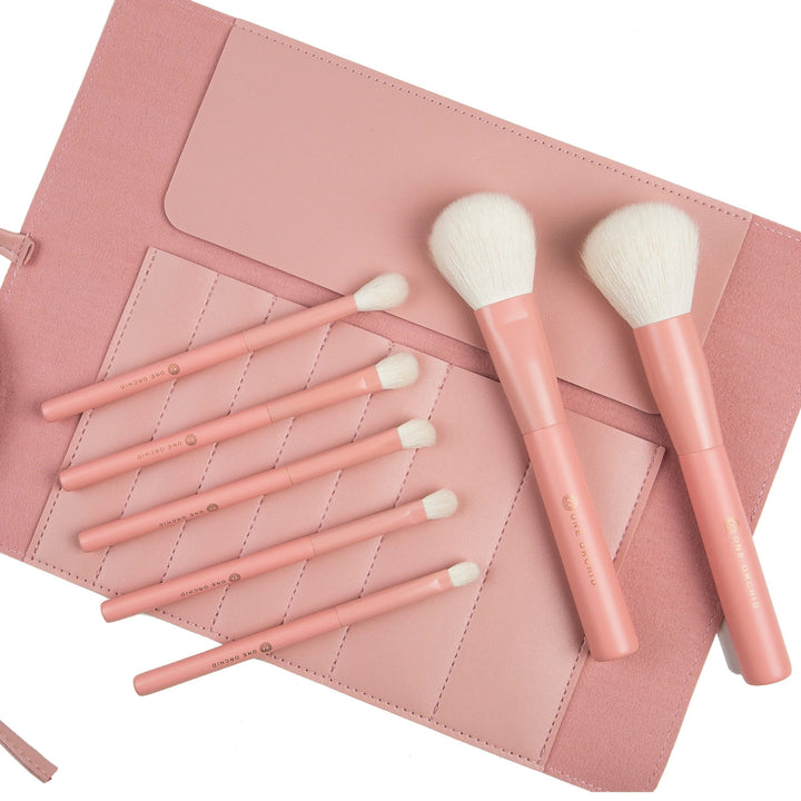 7 Pcs Pink Makeup Brush Set – Natural Goat Hair for Powder, Eyeshadow, Blending & More