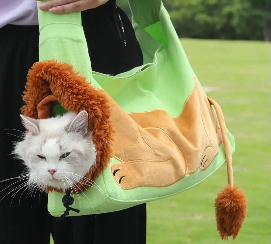 Lion-Shaped Cat & Dog Carrier Bag