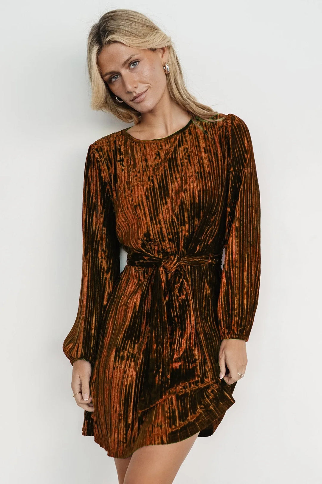 Elegant Velvet Long-Sleeved Dress