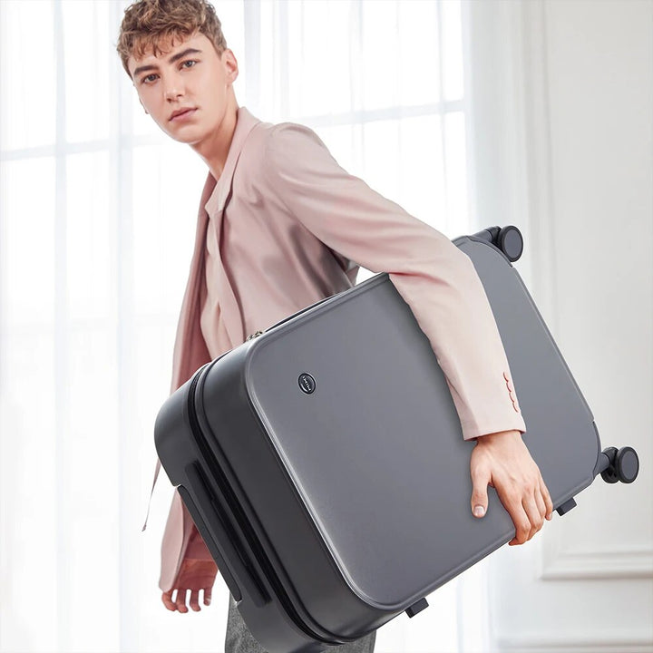 Stylish Spinner Travel Luggage: 18" Carry-On to 24" Check-In Suitcases with Wheels