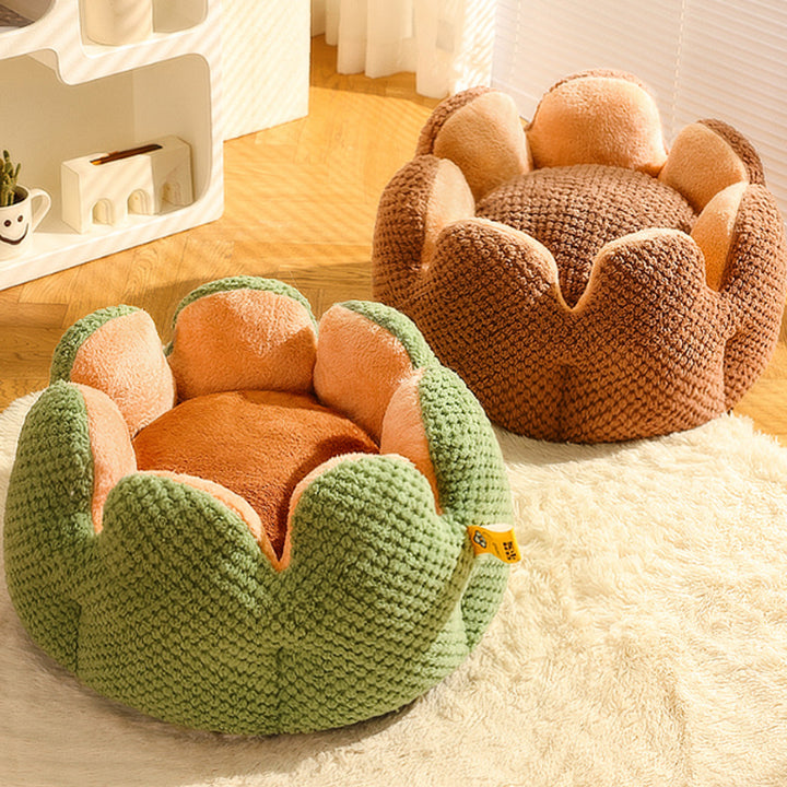 Pet Kennel Cactus Petal Shape Large Space Soft And Warm Sleeping Nest Cat And Dog Kennel Mat